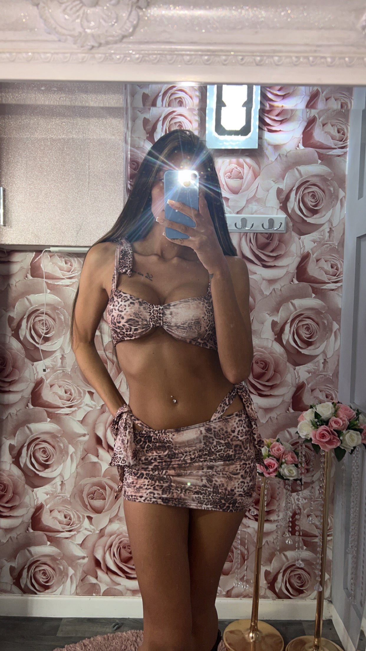 Holiday Shop