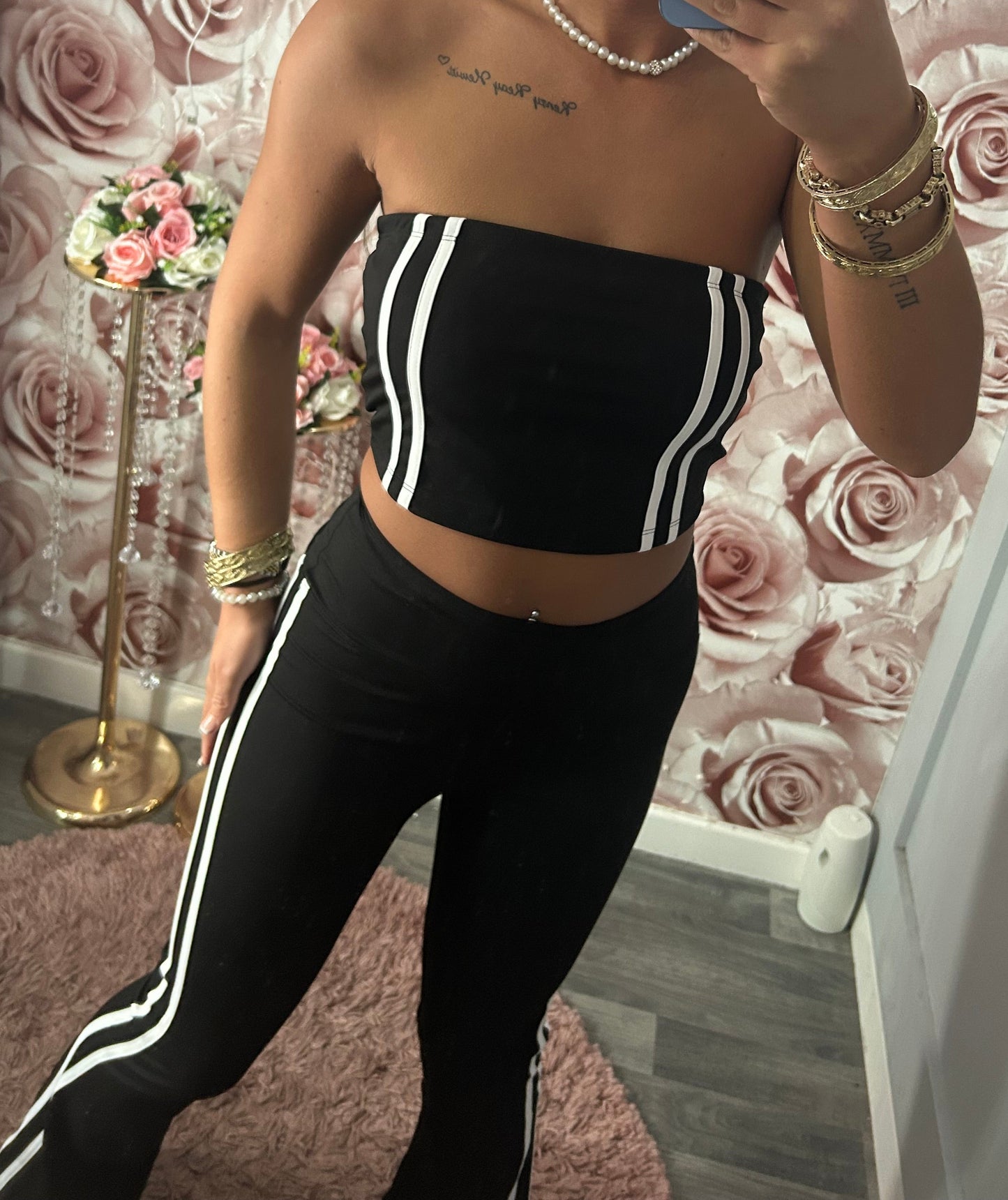 Contrast Stripe Padded Crop & Flared Yoga Activewear Set