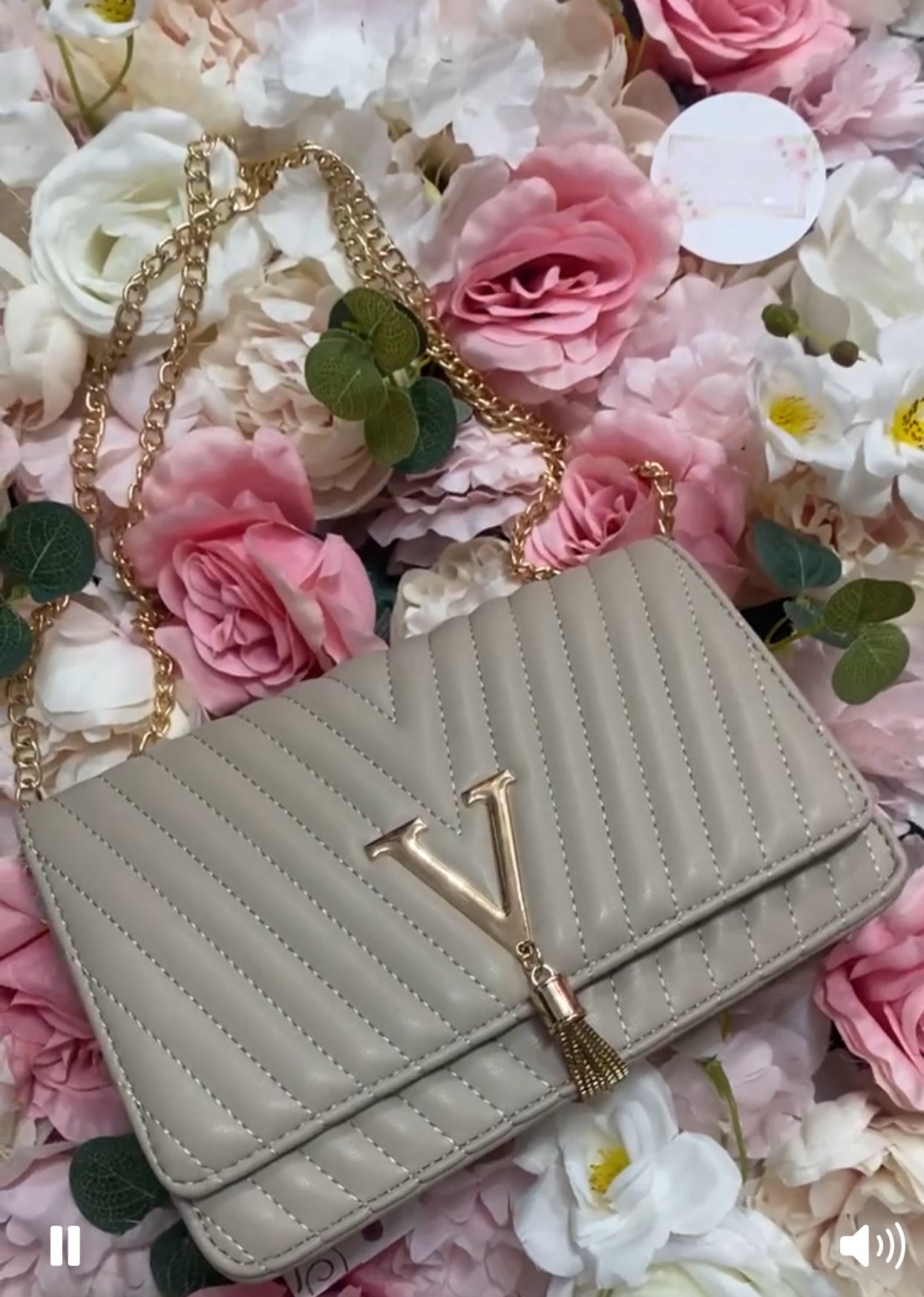 V Chain Handbag