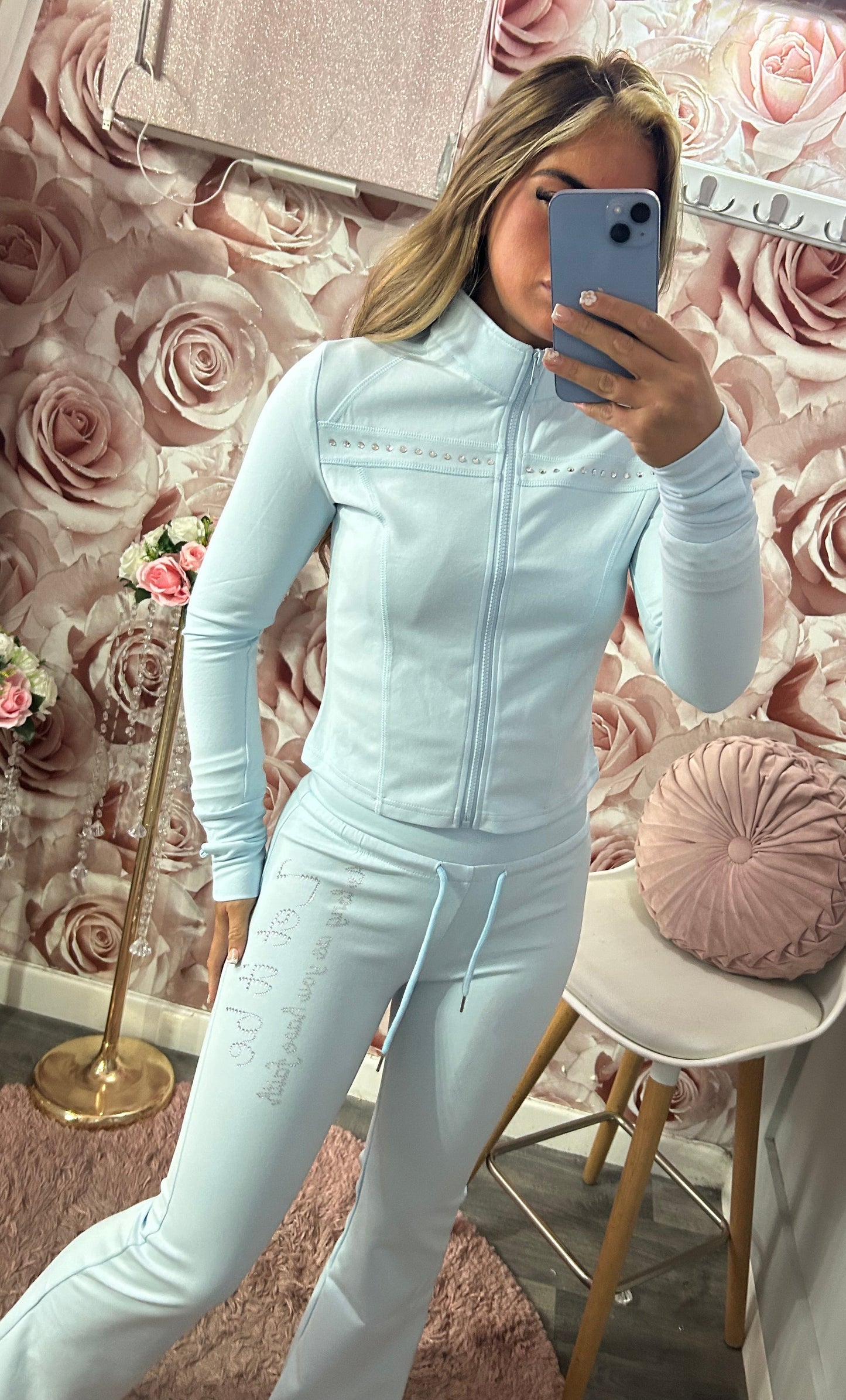 “Let It Be…. Aslong As You Have Faith”‘ Diamantè Lounge Set