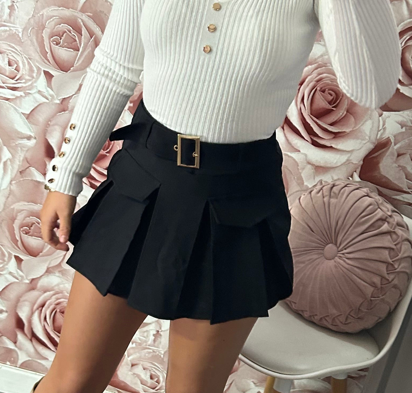 Gold Buckle Belted Pleated Skort