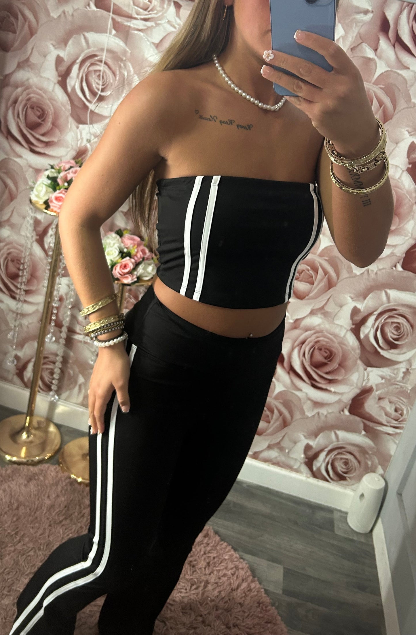 Contrast Stripe Padded Crop & Flared Yoga Activewear Set