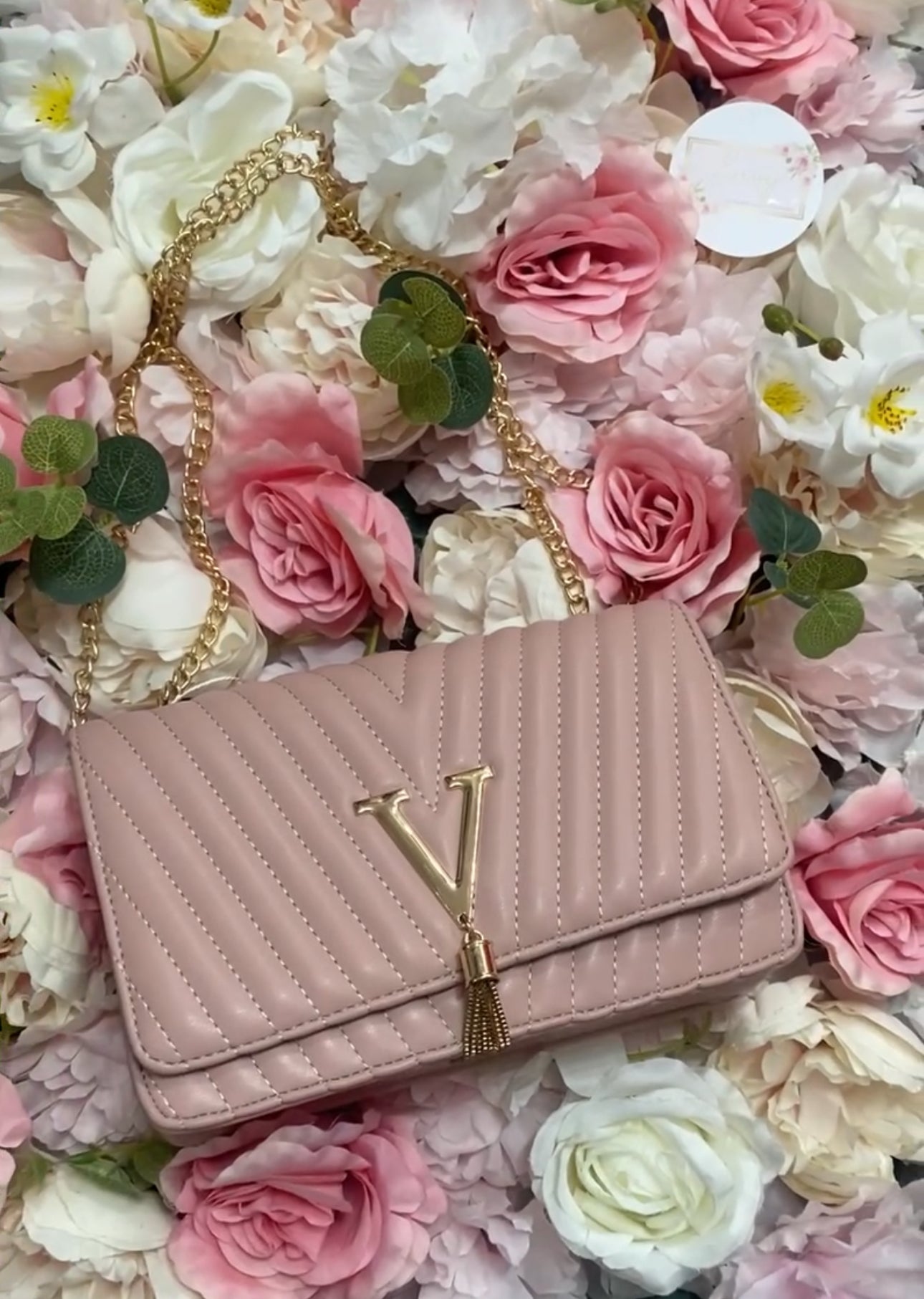 V Chain Handbag