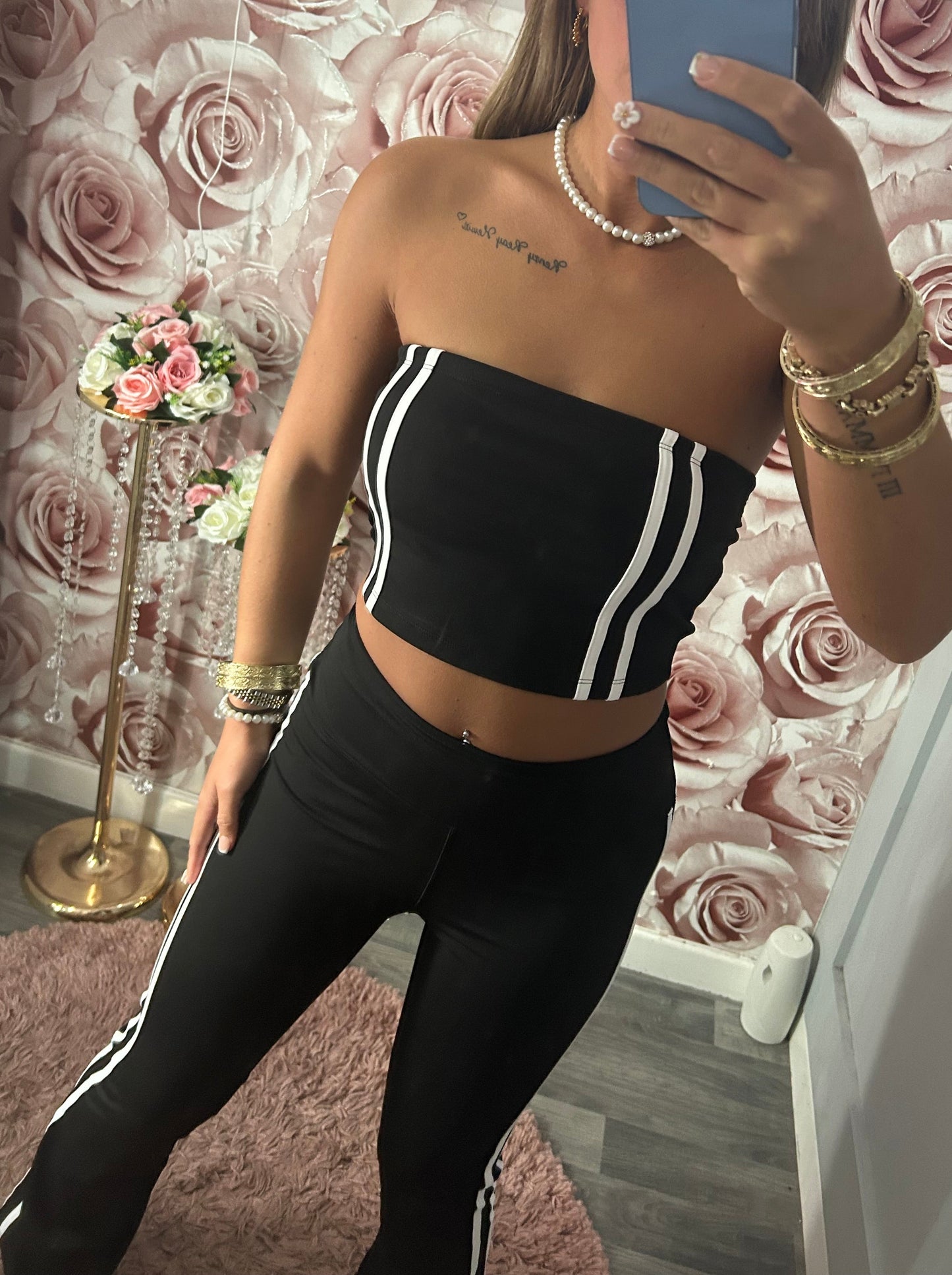 Contrast Stripe Padded Crop & Flared Yoga Activewear Set