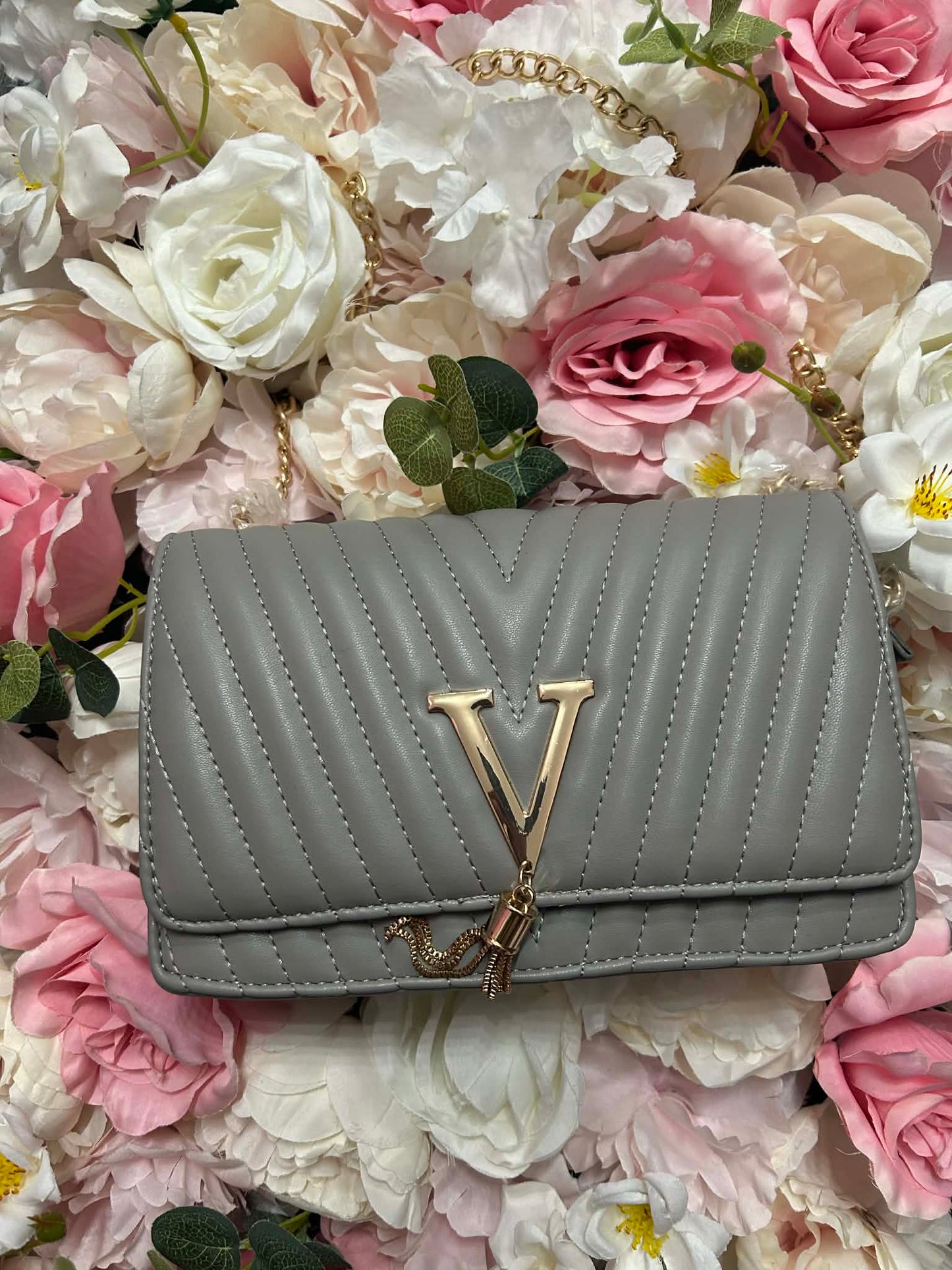 V Chain Handbag